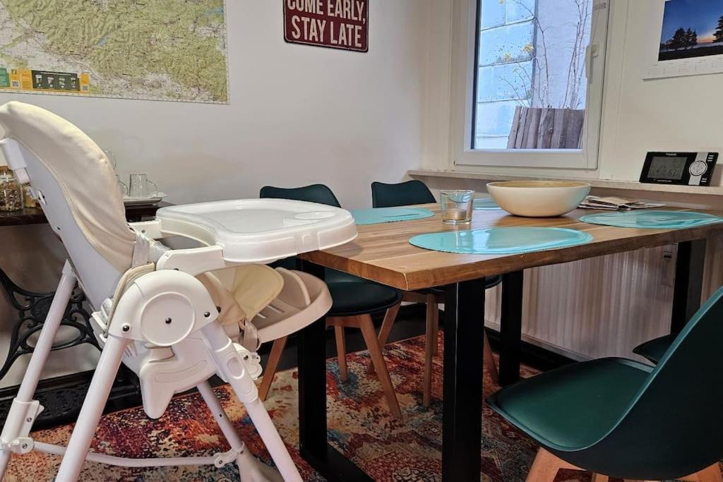 Stadt-Ferienwohnung Mit 55 M² Fuer 2 Erw. Personen Und Kind Bis 3 Jahren バート・ラウターベルク エクステリア 写真
